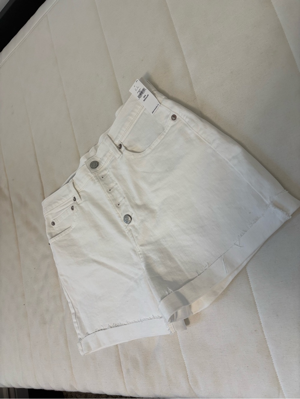 NWT GAP White Button-Fly Denim Shorts